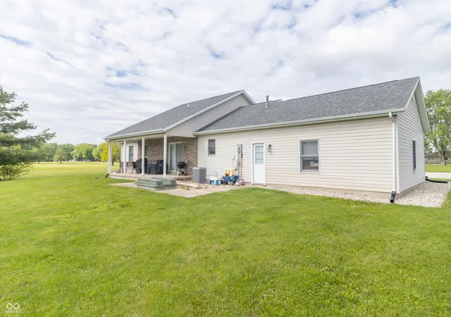 Photo 4 of Single family home for sale at 80 S Greensboro Pike, New Castle, IN 47362 | MLS# 22100016 | Listing updated on 2026-09-10