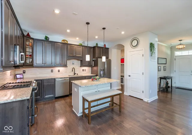 Photo 4 of Single family home for sale at 6304 W Cedar Chase Dr, Mc Cordsville, IN 46055 | MLS# 22100142 | Listing updated on 2026-09-29