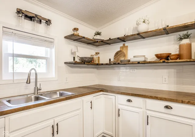 Photo 3 of Sale Pending at 16882 E Durbin Rd, Noblesville, IN 46060 | MLS# 22100282 | Listing updated on 2026-09-30