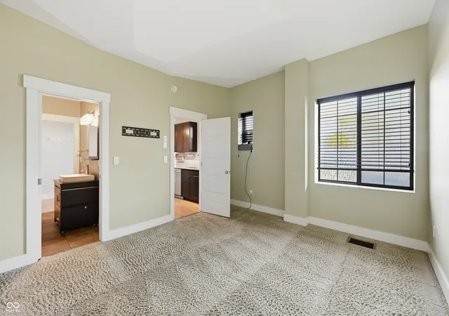 Photo 4 of Condo for sale at 825 N Delaware St #1A, Indianapolis, IN 46204 | MLS# 22100283 | Listing updated on 2026-09-15