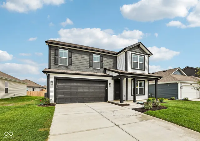 Photo 2 of Single family home for sale at 3226 W Vintage St, Monrovia, IN 46157 | MLS# 22100322 | Listing updated on 2026-09-10