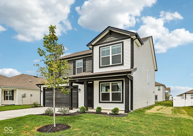 Photo 3 of Single family home for sale at 3226 W Vintage St, Monrovia, IN 46157 | MLS# 22100322 | Listing updated on 2026-09-10