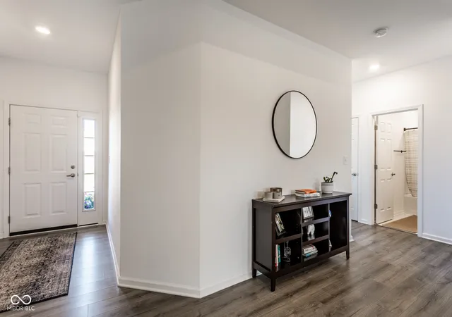 Photo 3 of Single family home for sale at 571 Coronado Pl, Greenwood, IN 46143 | MLS# 22100472 | Listing updated on 2026-09-11