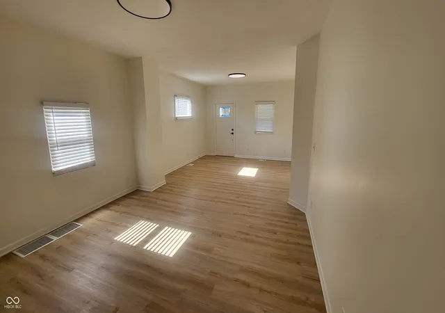 Photo 3 of House for sale at 2141 Bellefontaine St, Indianapolis, IN 46202 | MLS# 22100600 | Listing updated on 2026-09-15