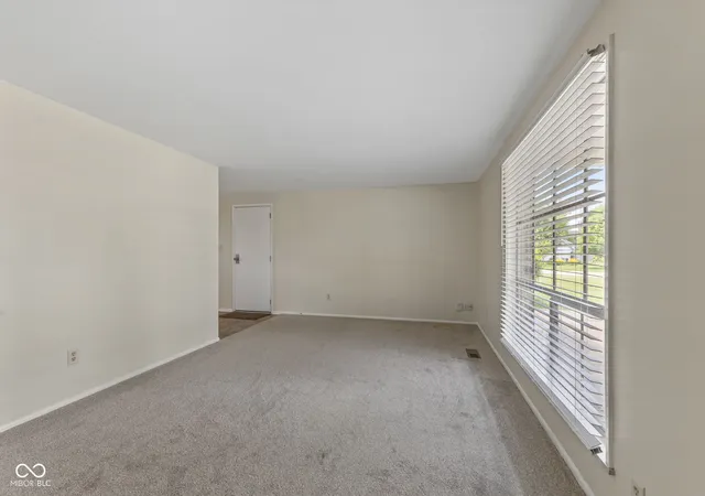 Photo 1 of Single family home for sale at 630 Lawndale Dr, Greenwood, IN 46142 | MLS# 22100916 | Listing updated on 2026-09-11