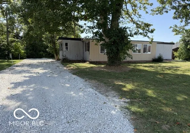 Photo 1 of Manufactured home for sale at 707 Hawkes St, Rockville, IN 47872 | MLS# 22101408 | Listing updated on 2026-09-15