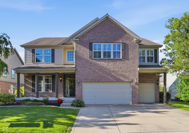 Photo 2 of Sale Pending at 4499 Diamond Ridge, Greenwood, IN 46143 | MLS# 22101974 | Listing updated on 2026-09-15