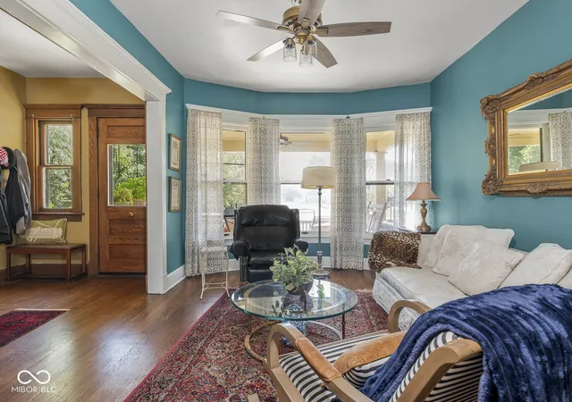 Photo 4 of Single family home for sale at 1218 Central Ave, Indianapolis, IN 46202 | MLS# 22102109 | Listing updated on 2026-09-10
