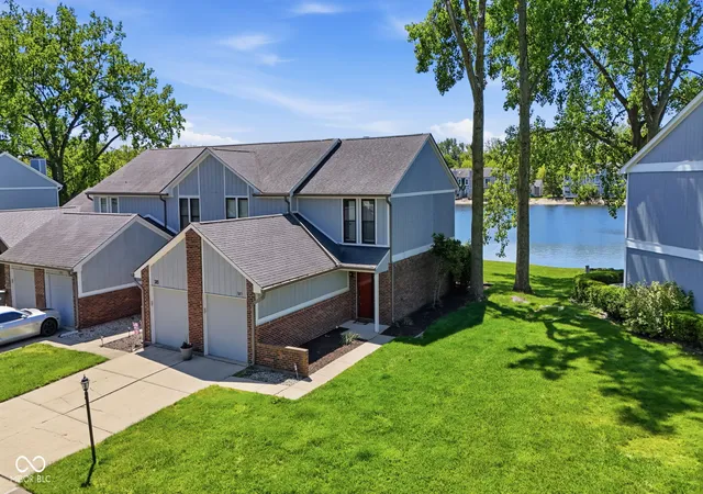 Condo for sale at 3189 Sandpiper N Dr, Indianapolis, IN 46268 | MLS# 22102186