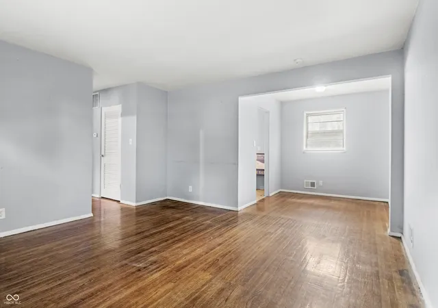 Photo 2 of Single family home for sale at 4315 N Whittier Pl, Indianapolis, IN 46226 | MLS# 22102187 | Listing updated on 2026-09-10