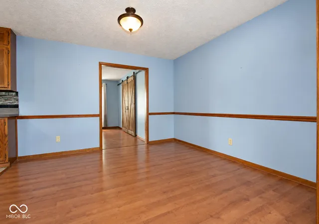 Photo 3 of Sale Pending at 2714 E Woodside Dr, Mooresville, IN 46158 | MLS# 22102269 | Listing updated on 2026-09-15