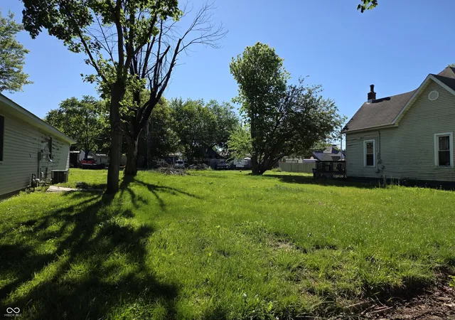 Photo 1 of Sale Pending at 736 S Noble St, Shelbyville, IN 46176 | MLS# 22102363 | Listing updated on 2026-09-10