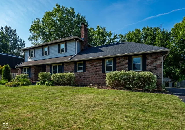 Photo 3 of Single family home for sale at 7313 Highburry Dr, Indianapolis, IN 46256 | MLS# 22102435 | Listing updated on 2026-10-15