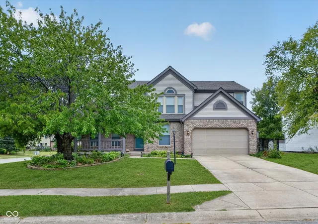 Photo 1 of Sale Pending at 8625 Douglaston Ct, Indianapolis, IN 46234 | MLS# 22102571 | Listing updated on 2026-10-02