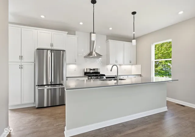 Photo 3 of Single family home for sale at 71 Steeples Blvd, Indianapolis, IN 46222 | MLS# 22102732 | Listing updated on 2026-09-21