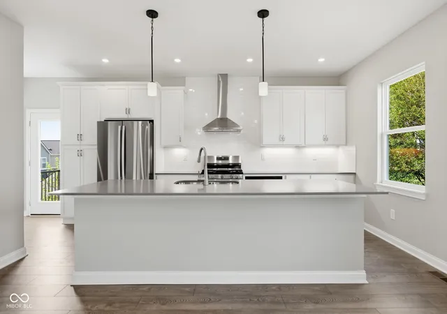 Photo 4 of Single family home for sale at 71 Steeples Blvd, Indianapolis, IN 46222 | MLS# 22102732 | Listing updated on 2026-09-21