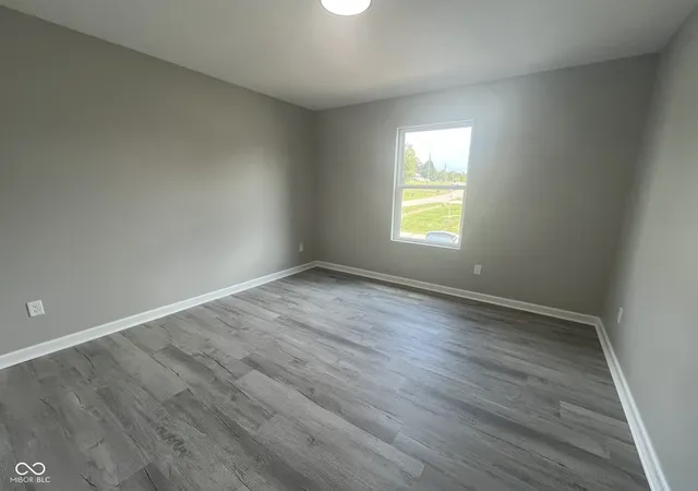 Photo 3 of Single family home for sale at 3955 Squire Lakes Dr, North Vernon, IN 47265 | MLS# 22102841 | Listing updated on 2026-09-21