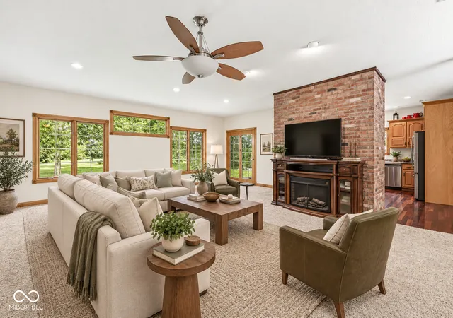 Photo 3 of Single family home for sale at 5599 N Brandywine Rd, Shelbyville, IN 46176 | MLS# 22102940 | Listing updated on 2026-10-19
