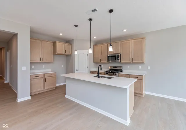 Photo 4 of Sale Pending at 7176 Maidstone Cvs, Mc Cordsville, IN 46055 | MLS# 22103214 | Listing updated on 2026-10-07