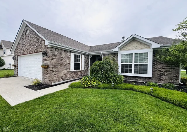 Photo 2 of Sale Pending at 2275 Spring Dipper Dr, Greenfield, IN 46140 | MLS# 22103340 | Listing updated on 2026-10-06