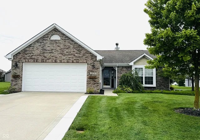 Photo 3 of Sale Pending at 2275 Spring Dipper Dr, Greenfield, IN 46140 | MLS# 22103340 | Listing updated on 2026-10-06