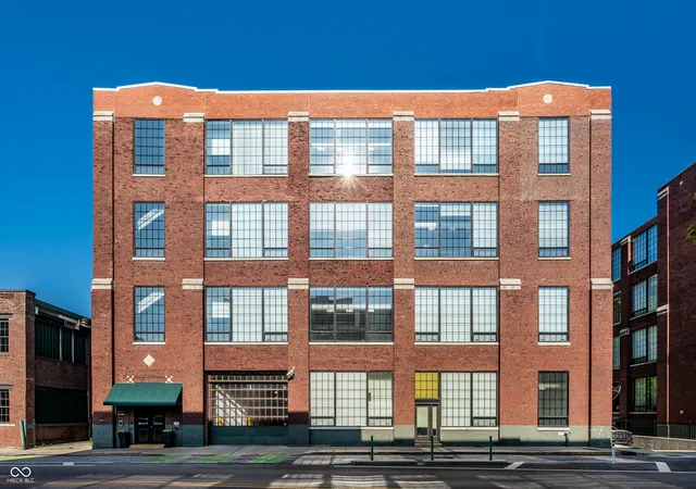 Photo 1 of Condo for sale at 630 N College Ave #303, Indianapolis, IN 46204 | MLS# 22103419 | Listing updated on 2026-09-11