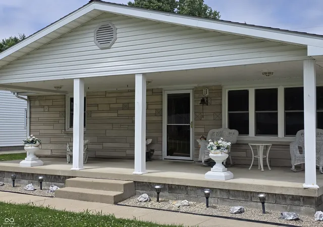 Photo 3 of Single family home for sale at 604 E Gatewood Dr, Westport, IN 47283 | MLS# 22103636 | Listing updated on 2026-09-22