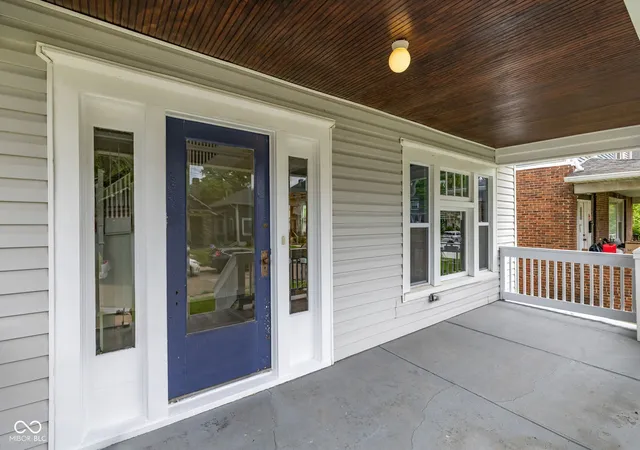 Photo 2 of Single family home for sale at 3029 Broadway St, Indianapolis, IN 46205 | MLS# 22103705 | Listing updated on 2026-10-12
