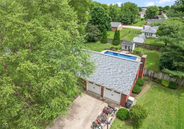 Photo 4 of Single family home for sale at 437 Schleter Ct, Seymour, IN 47274 | MLS# 22103730 | Listing updated on 2026-09-28