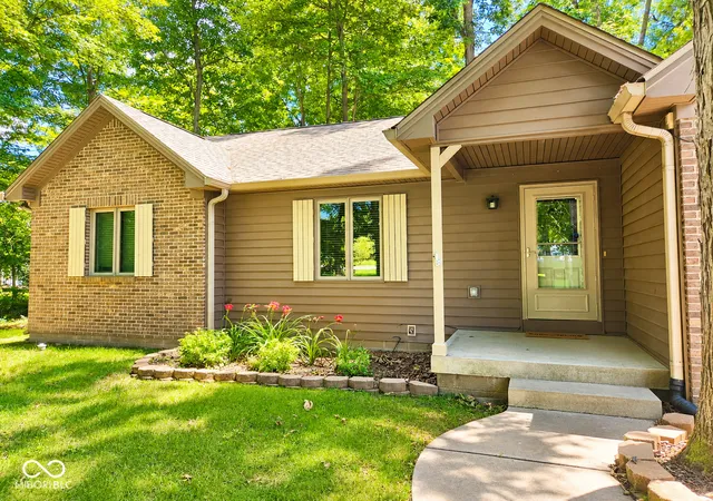 Photo 3 of Sale Pending at 7903 S Howard Prince Dr, Nineveh, IN 46164 | MLS# 22103942 | Listing updated on 2026-10-03
