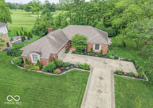 Photo 1 of Single family home for sale at 2280 Woodsway Dr, Greenwood, IN 46143 | MLS# 22104147 | Listing updated on 2026-09-18