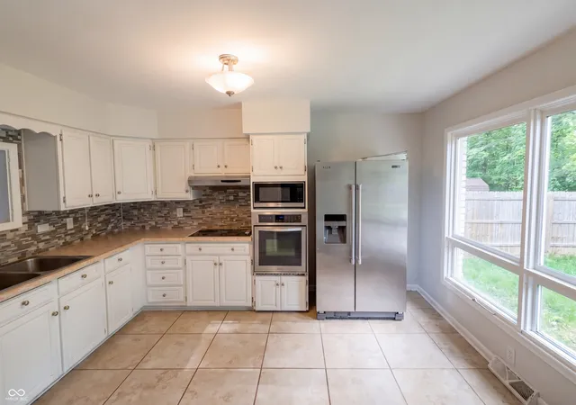 Photo 2 of Sale Pending at 3640 Red River Rd, New Castle, IN 47362 | MLS# 22104292 | Listing updated on 2026-09-10