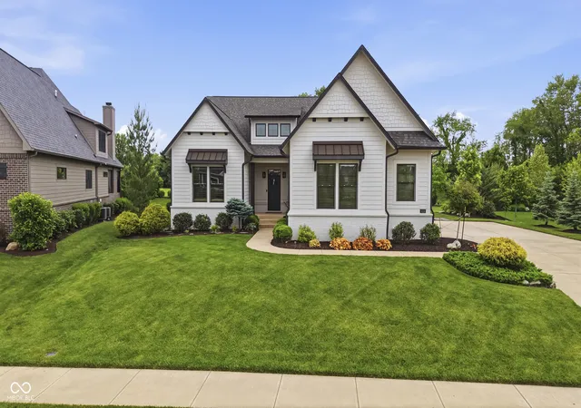 Photo 2 of Single family home for sale at 429 Chatham Hills Blvd, Westfield, IN 46074 | MLS# 22104446 | Listing updated on 2026-09-25