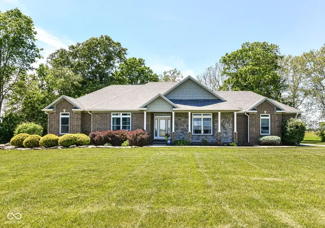 Photo 2 of Sale Pending at 6425 N 900 West, Elwood, IN 46036 | MLS# 22104993 | Listing updated on 2026-09-15