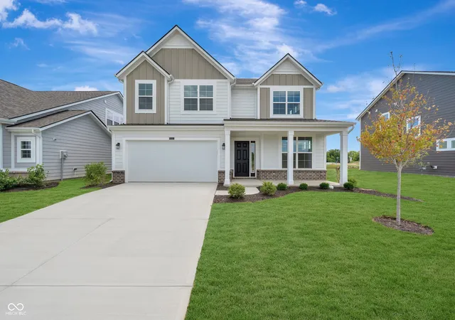Photo 1 of Single family home for sale at 10043 Rosalee Dr, Noblesville, IN 46060 | MLS# 22105028 | Listing updated on 2026-09-29