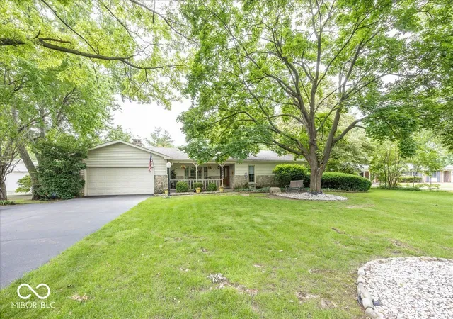 Photo 1 of Single family home for sale at 11520 Timberlane Dr, Fishers, IN 46038 | MLS# 22105230 | Listing updated on 2026-09-11