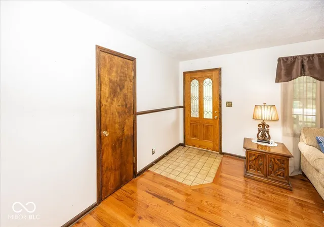 Photo 4 of Single family home for sale at 11520 Timberlane Dr, Fishers, IN 46038 | MLS# 22105230 | Listing updated on 2026-09-11