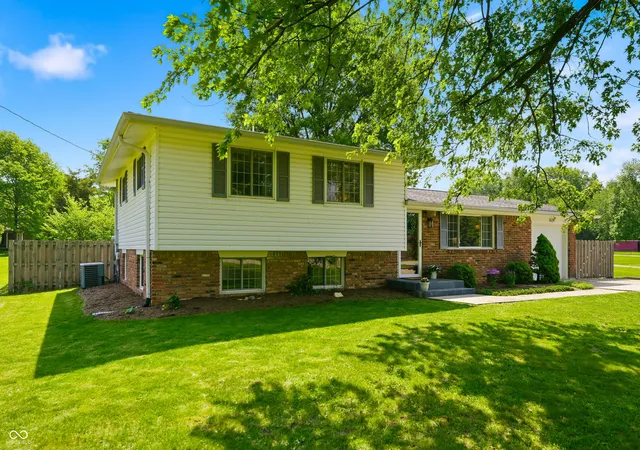 Single family home for sale at 7639 Indian Lake Rd, Indianapolis, IN 46236 | MLS# 22105695
