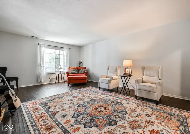 Photo 3 of Sale Pending at 6508 Park Central Way #6508C, Indianapolis, IN 46260 | MLS# 22105749 | Listing updated on 2026-09-14