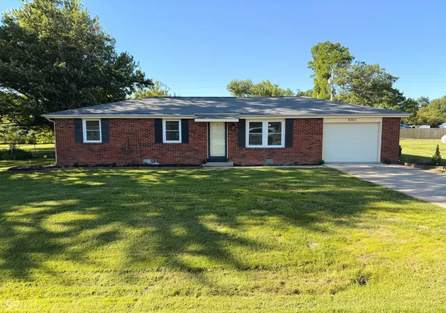 Photo 1 of Sale Pending at 8262 E Rockwood St, Columbus, IN 47203 | MLS# 22105927 | Listing updated on 2026-09-10