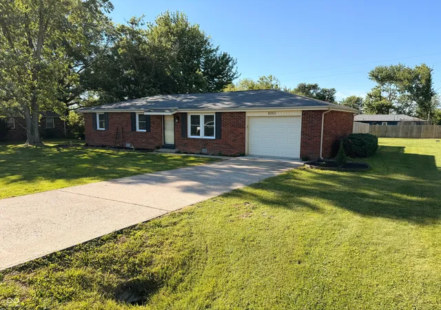 Photo 3 of Sale Pending at 8262 E Rockwood St, Columbus, IN 47203 | MLS# 22105927 | Listing updated on 2026-09-10
