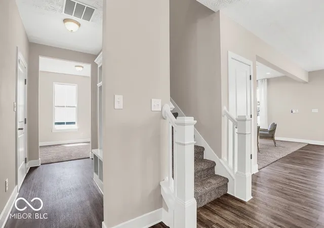 Photo 4 of Sale Pending at 446 Chester Ln, Pittsboro, IN 46167 | MLS# 22106254 | Listing updated on 2026-10-08