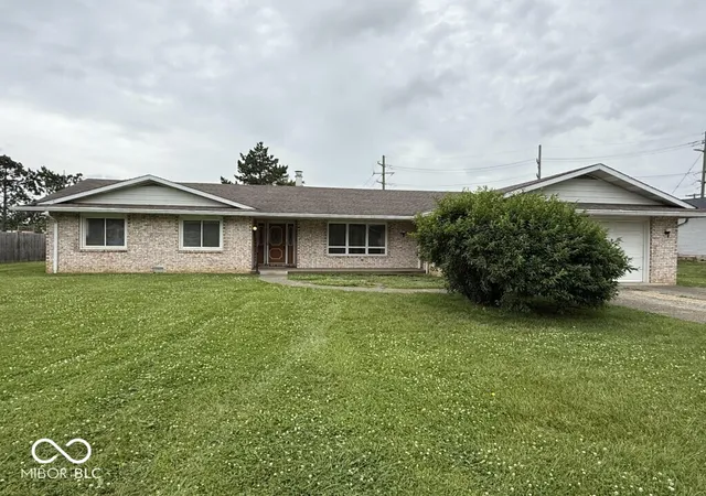 Photo 1 of Single family home for sale at 1605 Cedar Dr, New Castle, IN 47362 | MLS# 22106474 | Listing updated on 2026-09-14