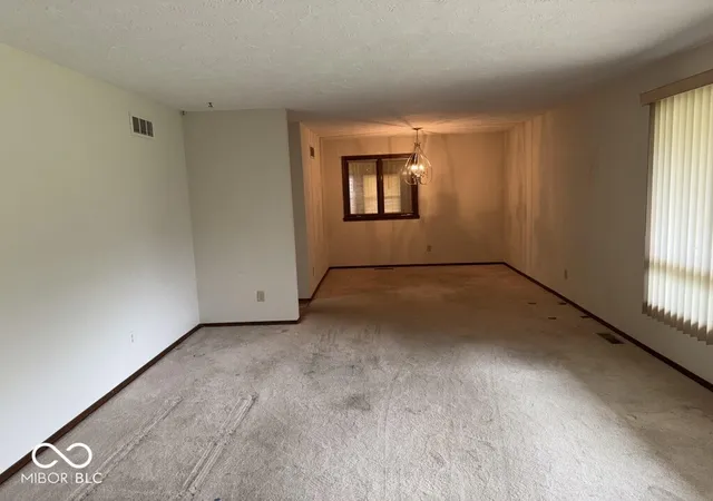 Photo 3 of Single family home for sale at 1605 Cedar Dr, New Castle, IN 47362 | MLS# 22106474 | Listing updated on 2026-09-14