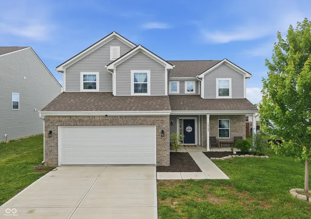 Photo 1 of Single family home for sale at 10108 Caprock Cyn Dr, Indianapolis, IN 46229 | MLS# 22106784 | Listing updated on 2026-09-14
