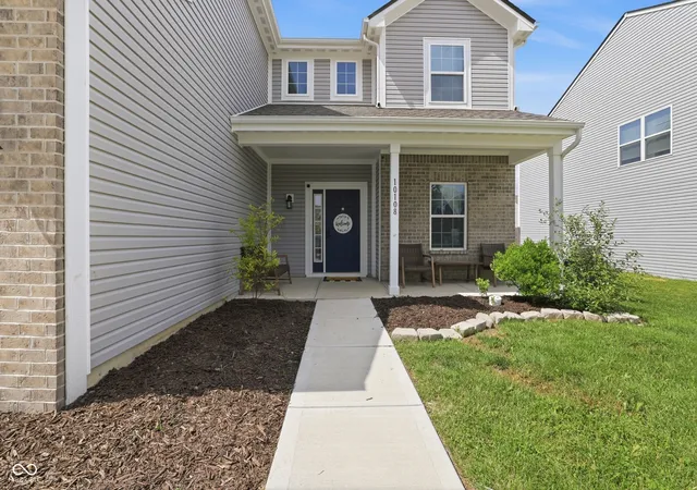 Photo 3 of Single family home for sale at 10108 Caprock Cyn Dr, Indianapolis, IN 46229 | MLS# 22106784 | Listing updated on 2026-09-14