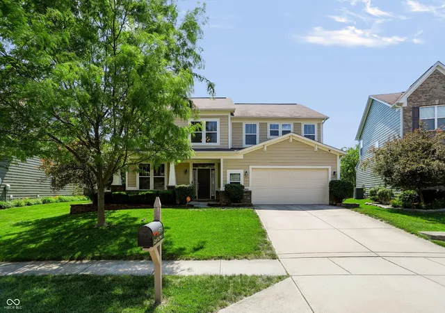 Photo 1 of Single family home for sale at 15710 Chapel Park Dr E, Noblesville, IN 46060 | MLS# 22106863 | Listing updated on 2026-09-11