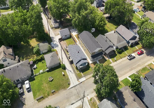 Photo 3 of Single family home for sale at 1746 Thaddeus St, Indianapolis, IN 46203 | MLS# 22107231 | Listing updated on 2026-09-10