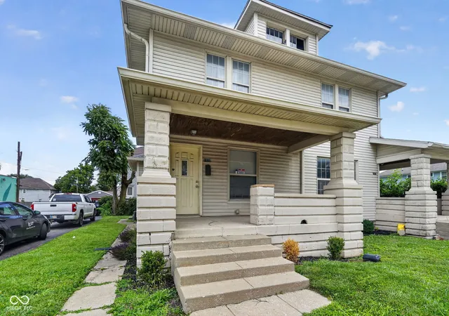Photo 3 of Multi family home for sale at 1920 E Washington St, Indianapolis, IN 46201 | MLS# 22107400 | Listing updated on 2026-10-08