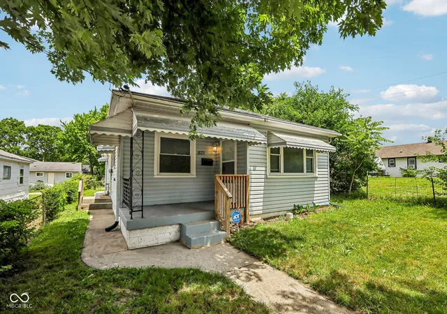 Photo 2 of Sale Pending at 1822 W 10th Street, Indianapolis, IN 46222 | MLS# 22107482 | Listing updated on 2026-09-25